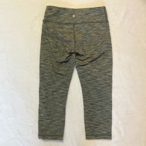 Lululemon cropped leggings grey size 4 - Picture 2 of 7